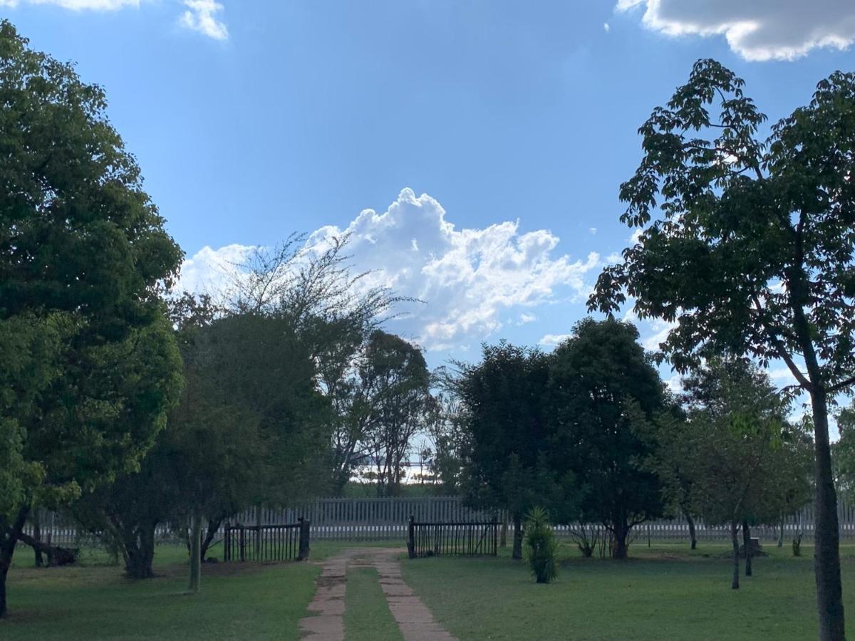 Sunset Guesthouse And Venue Cullinan Meule 外观 照片