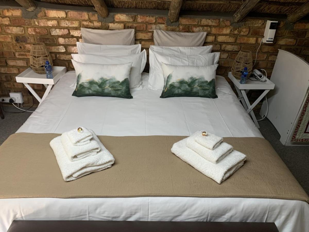 Sunset Guesthouse And Venue Cullinan Meule 外观 照片